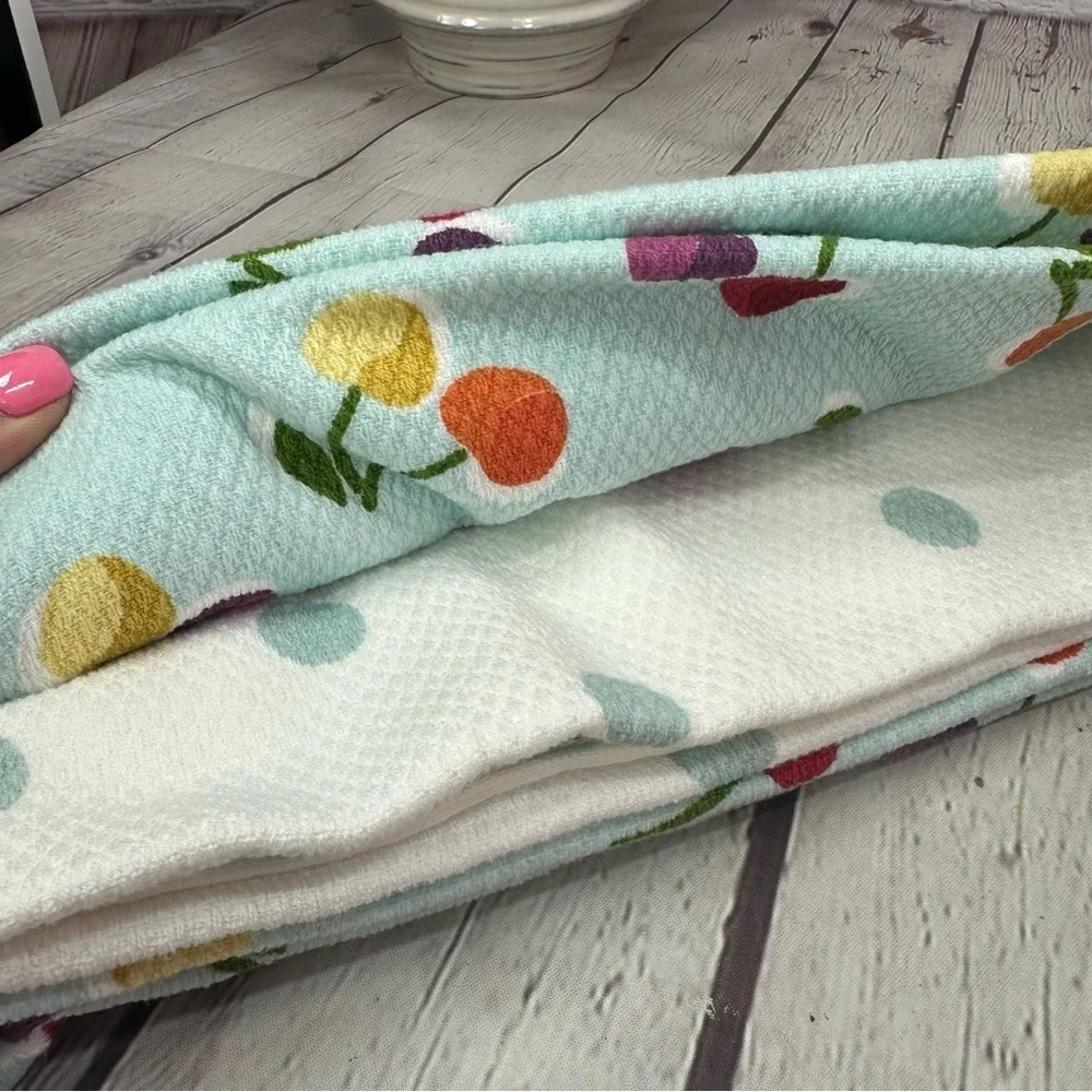 NWT Kate Spade Cherry & polka dot Pattern Kitchen Towels 3pk cotton coquette